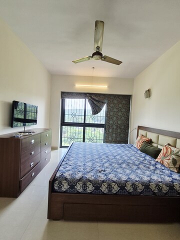 Master Bedroom in 4 BHK Apartment at Sunteck Signia High, Borivali East – for Sale