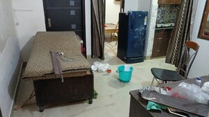 Living Room in 1 BHK Builder Floor at Vaishali Sector 5 – for Rent