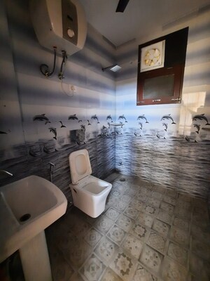 Master Bedroom in 2 BHK Builder Floor at Sector 52 – for Rent