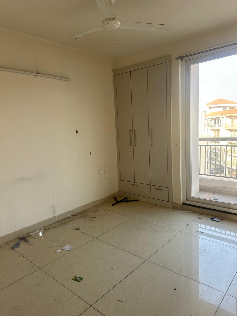 Room, maxxus-elanza 3 Bedroom 200 Sq.Yd. Apartment In International Airport Road Zirakpur 9389384