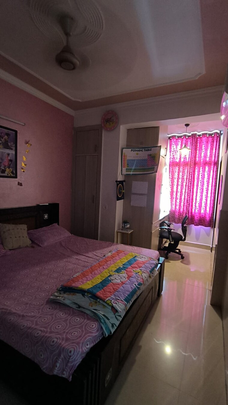 Bedroom, cghs-hewo-apartments 2 Bedroom 1200 Sq.Ft. Apartment In Sector 56 Gurgaon 9389333