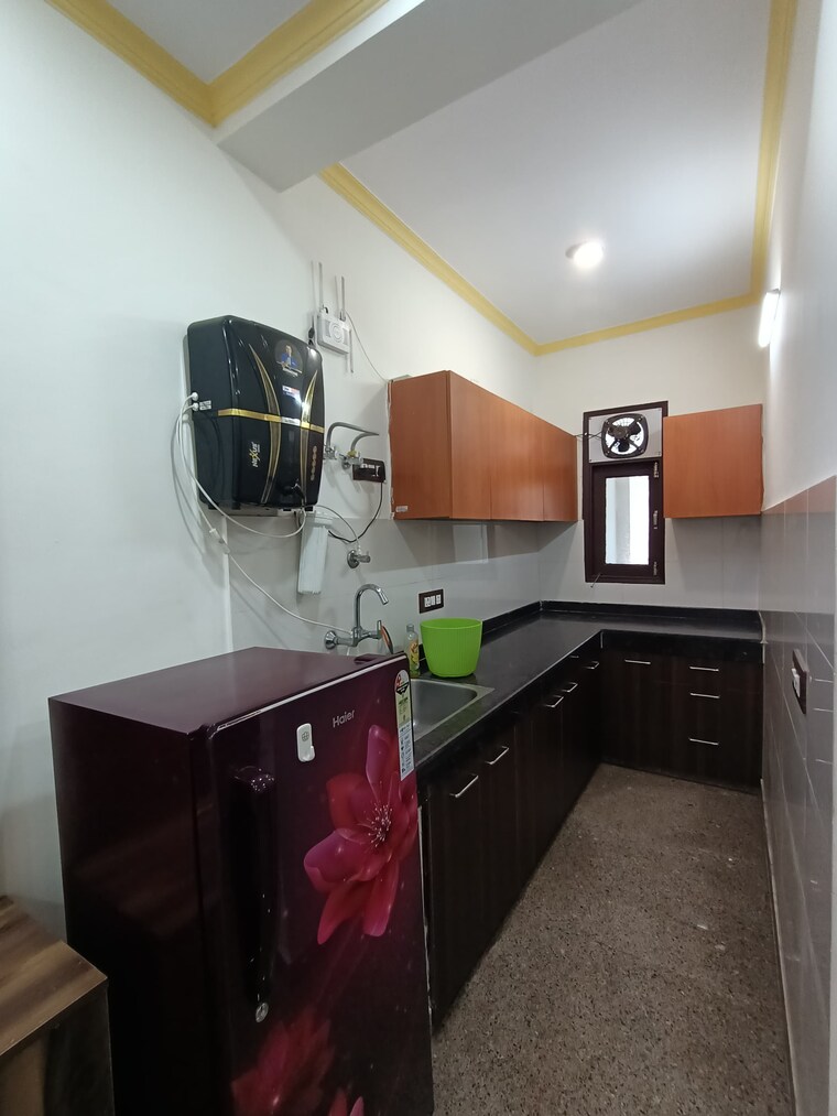 Kitchen, saket 1.5 Bedroom 450 Sq.Ft. Builder Floor In Saket Delhi 9389394