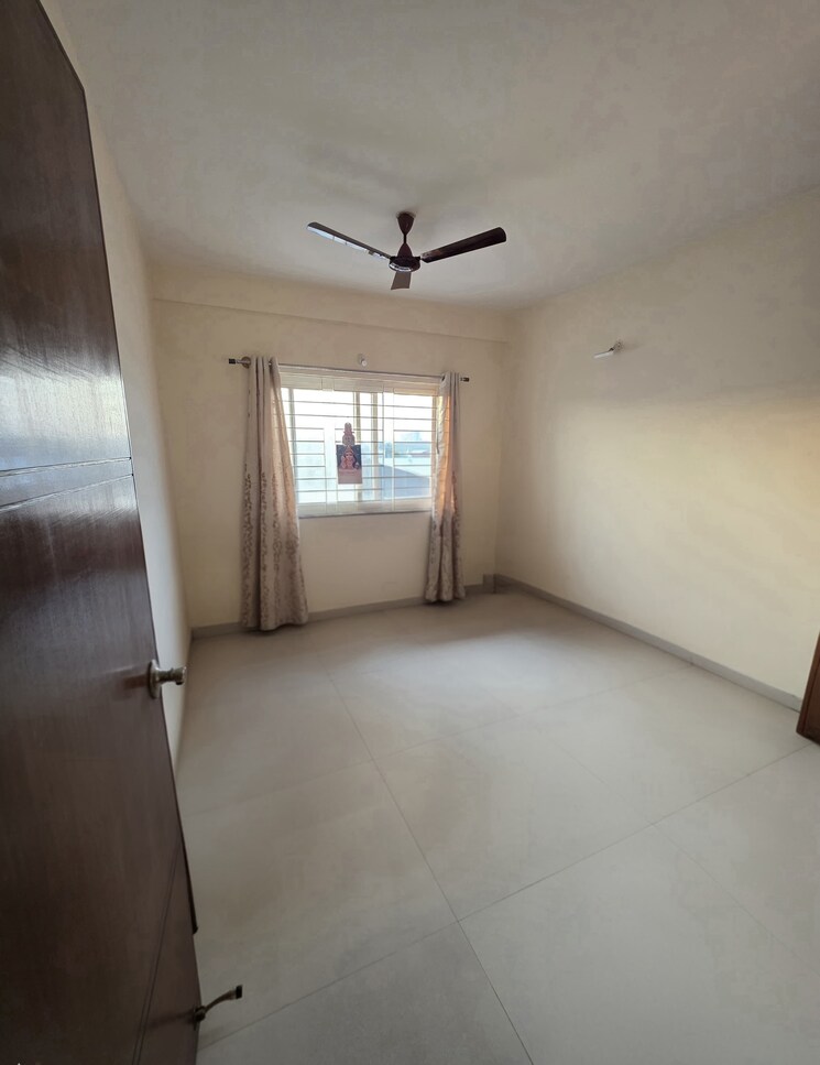 Room, dsr-waterscape 2 Bedroom 768 Sq.Ft. Apartment In K Channasandra Bangalore 9389408