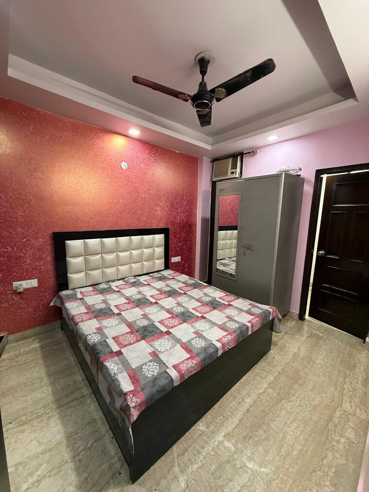 Bedroom, paschim vihar 2 Bedroom 1000 Sq.Ft. Builder Floor In Paschim Vihar Delhi 9389411