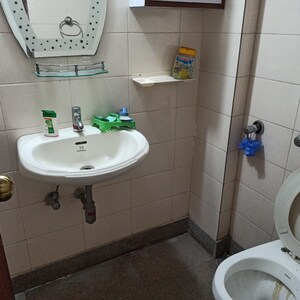 Bathroom in  Pg at Ghatkopar West – for Rent
