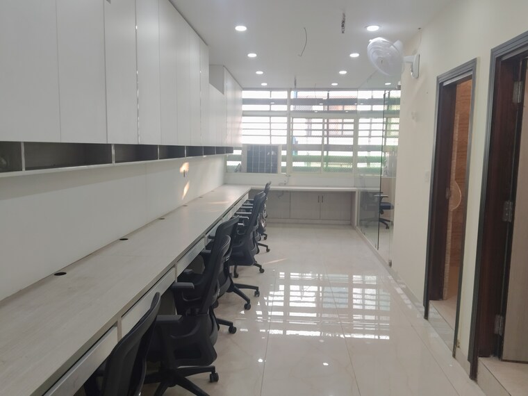 Kitchen, netaji subhash place Commercial Office Space 634 Sq.Ft. In Netaji Subhash Place Delhi 9389436