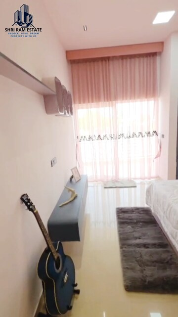 Room in 4 BHK Apartment at Sector 104 – for Sale