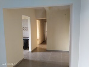 Room in 2 BHK Apartment at Jay Vijay Nagari Phase 2, Nalasopara West – for Rent