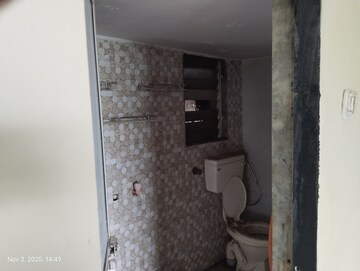 Bathroom in 2 BHK Apartment at Jay Vijay Nagari Phase 2, Nalasopara West – for Rent