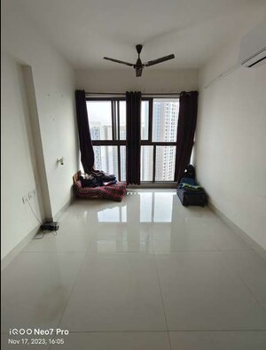Room in 1 BHK Apartment at Lodha Casa Viva, Majiwada – for Rent