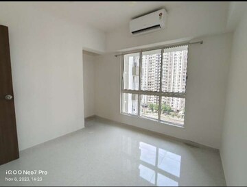 Room in 1 BHK Apartment at Lodha Casa Viva, Majiwada – for Rent