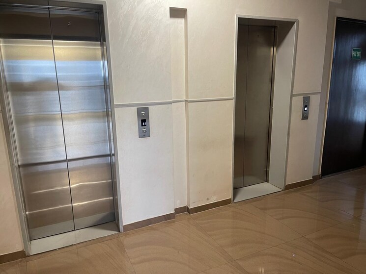 Room, sugee-laxmi-niwas 2 Bedroom 730 Sq.Ft. Apartment In Dadar West Mumbai 9389517