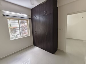 Room in 1 BHK Builder Floor at Yemalur – for Rent
