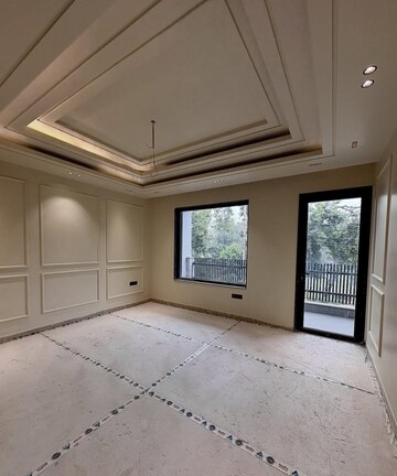 Room in 4 BHK Builder Floor at BP Homes, Sector 85 – for Sale