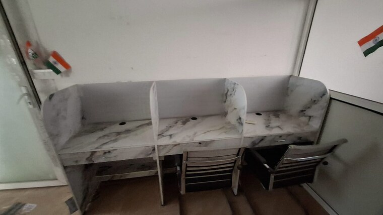 Team Area, gaur-city-center Commercial Office Space 528 Sq.Ft. In Sector 4 Greater Noida Greater Noida 9389557