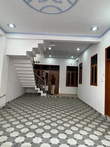 6+ BHK Villa For Sale in Kalyanpur East