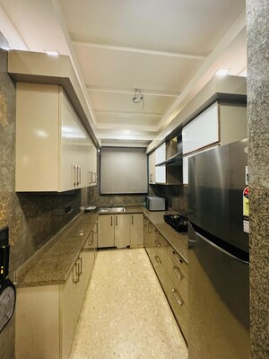 Kitchen in 3 BHK Builder Floor at Sushant Vyapaar Kendra, Sector 43 – for Rent