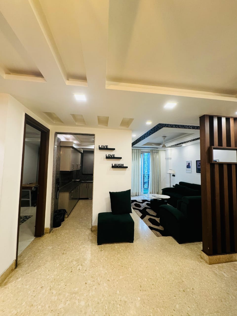 3 BHK + Servant Room Builder Floor For Rent in Sushant Vyapaar Kendra