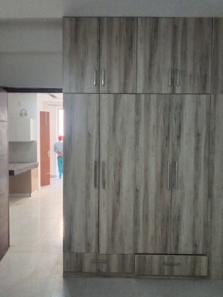 Room, dhakoli 2 Bedroom 100 Sq.Yd. Apartment In Dhakoli Zirakpur 9389583