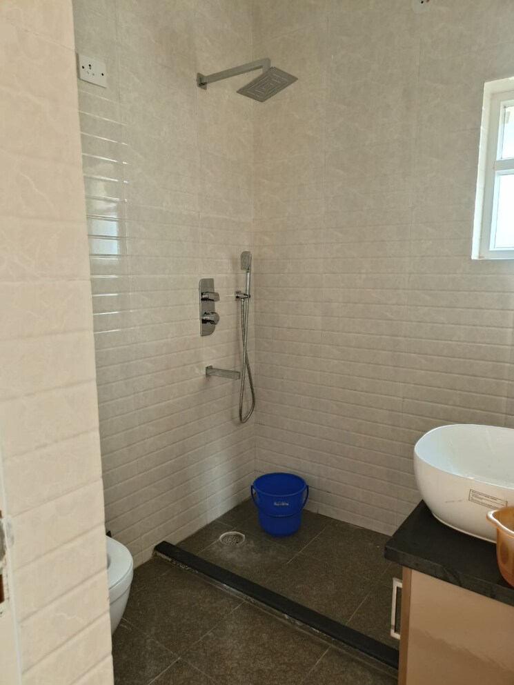 Bathroom, vasant kunj 1 Bedroom 400 Sq.Ft. Apartment In Vasant Kunj Delhi 9389585