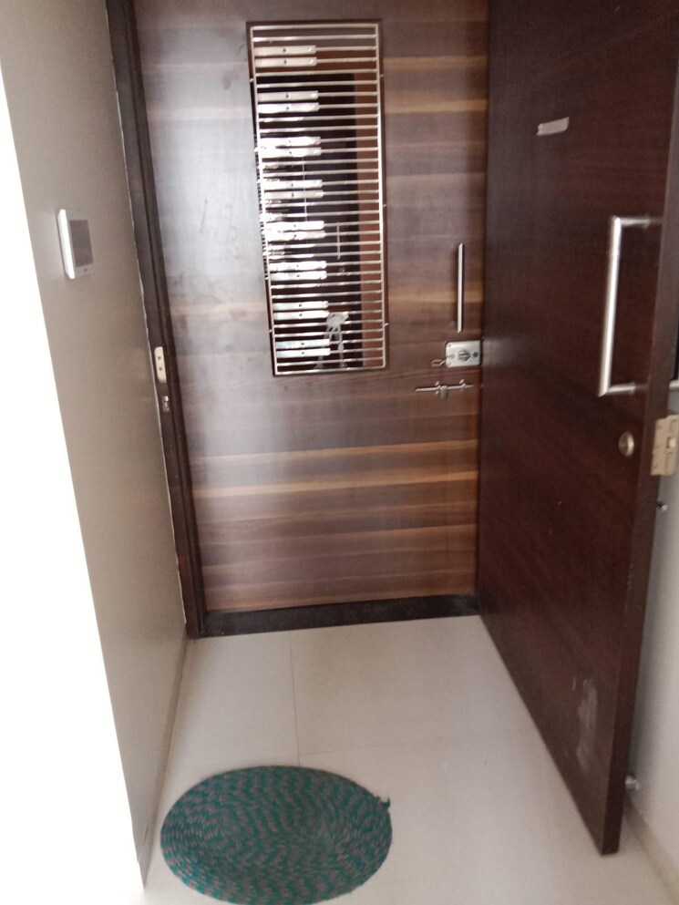 Exterior View, vanaz-corner 2.5 Bedroom 1200 Sq.Ft. Apartment In Kothrud Pune 9389592