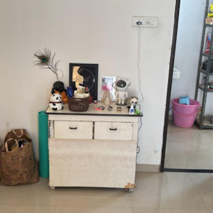 Furnished Amenities in 2 BHK Apartment at Giriraj Maxima, Wakad – for Rent