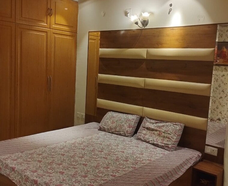 Bedroom, vip road 2 Bedroom 1500 Sq.Ft. Apartment In Vip Road Zirakpur 9389639