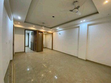 Room in 3 BHK Builder Floor at Chattarpur – for Rent
