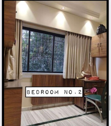 Room in 3 BHK Apartment at Rajgir Court Apartment, Dadar East – for Sale