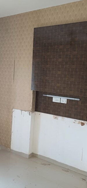 1 BHK Apartment For Rent in Mantri Park, Goregaon East