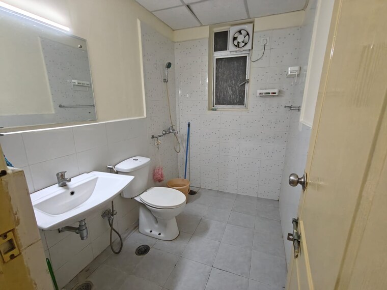 Bathroom, ansal-celebrity-meadows 3 Bedroom 2000 Sq.Ft. Apartment In Sushant Golf City Lucknow 9389732