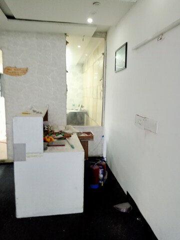  Warehouse For Rent in Saket