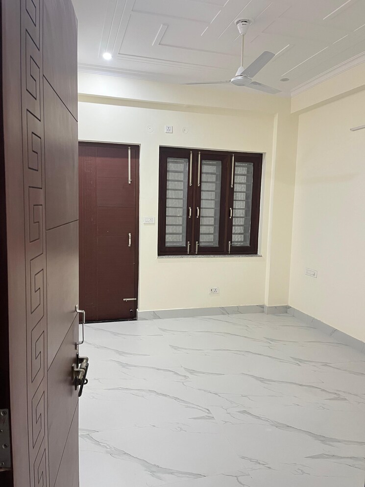 Room, pithuwala kalan 3 Bedroom 1500 Sq.Ft. Builder Floor In Pithuwala Kalan Dehradun 9389729