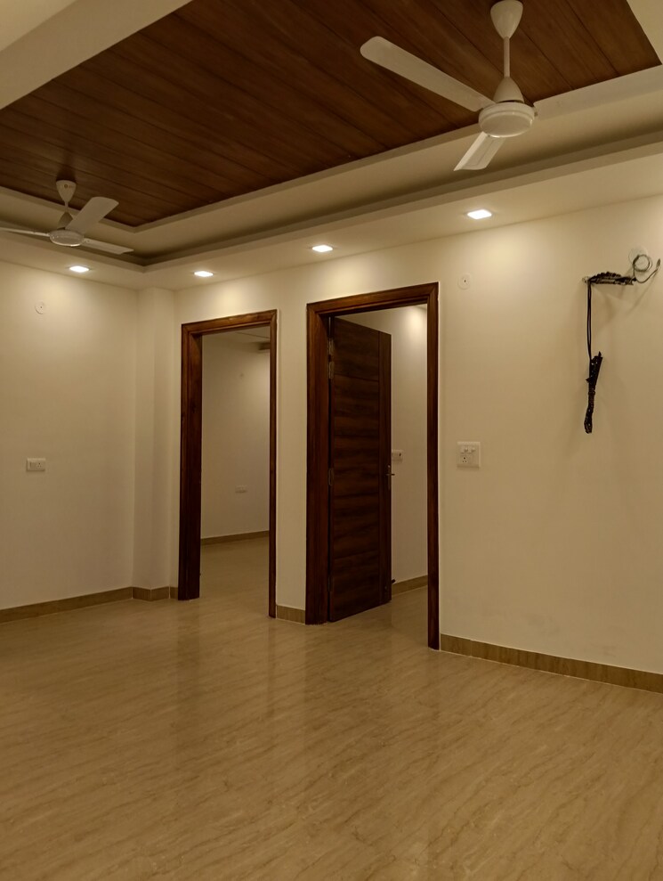 Room, tdi-the-retreat 4 Bedroom 2500 Sq.Ft. Builder Floor In Sector 89 Faridabad 9389759