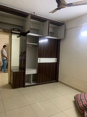 Room in 1 BHK Apartment at AVL 36 Gurgaon, Sector 36 – for Rent