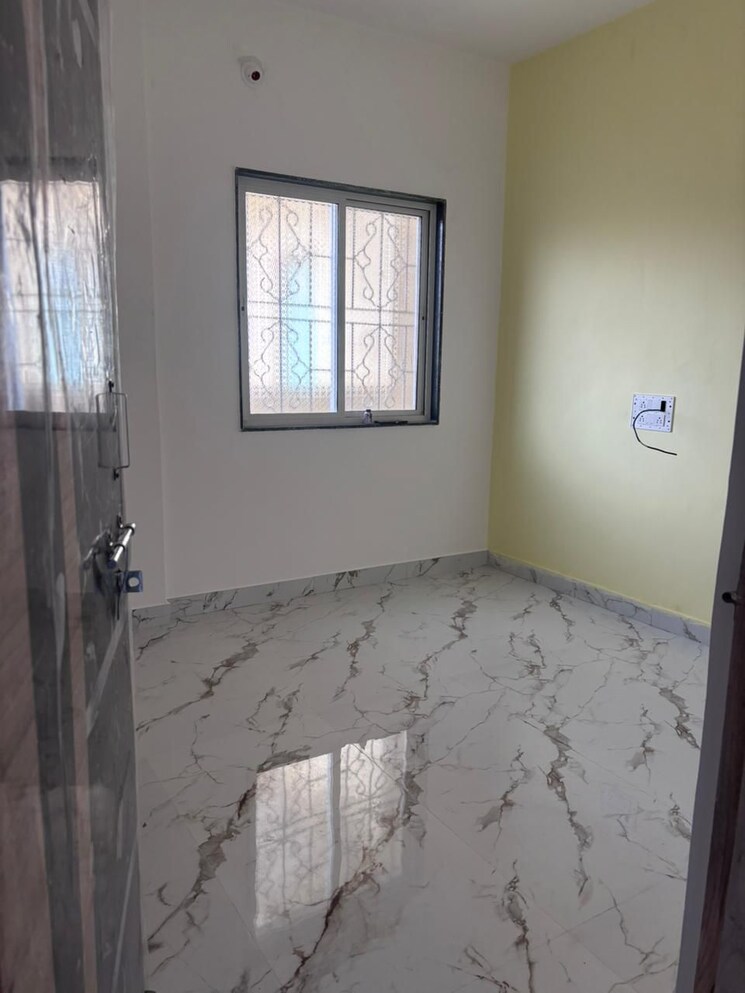 Room, thite nagar 1 RK 200 Sq.Ft. Apartment In Thite Nagar Pune 9389730