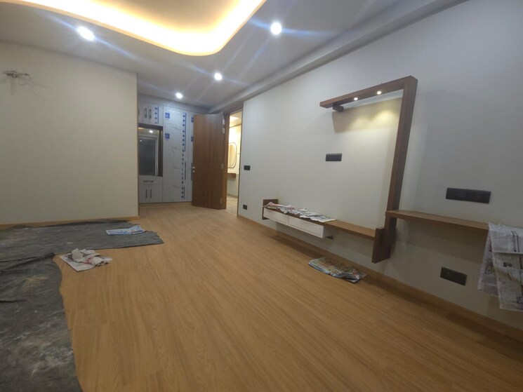 Room, hauz khas 3 Bedroom 275 Sq.Yd. Builder Floor In Hauz Khas Delhi 9389777