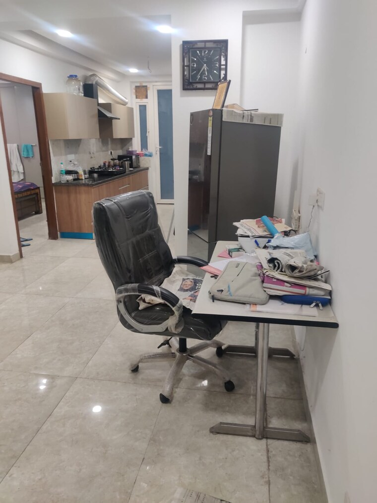 Master Bedroom, bollywood-esencia 3 Bedroom 216 Sq.Yd. Apartment In Ghazipur Zirakpur 9389805