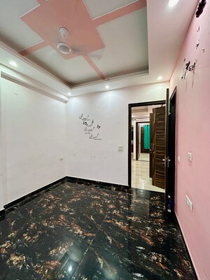 Kitchen in 2 BHK Builder Floor at Sector 51 – for Rent