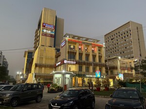  Shop For Rent in 83 Avenue Oodles Sky Walk, Sector 83