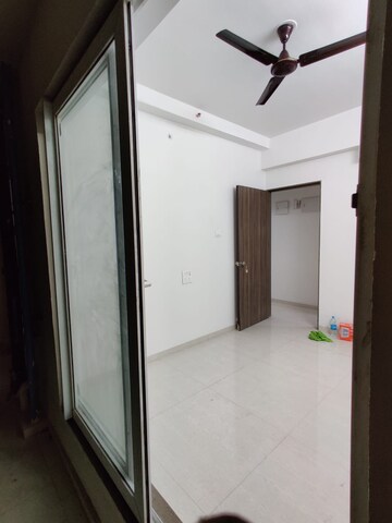 Room in 2 BHK Apartment at Arihant Aalishan, Kharghar – for Rent