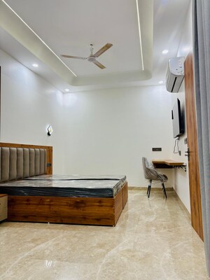 Living Room in 1 BHK Builder Floor at Sector 32 – for Rent