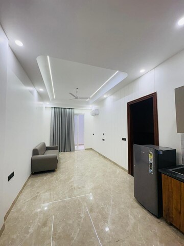 1 BHK Builder Floor For Rent in Sector 32