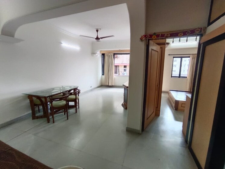 Living Room, usha-sadan-apartment 1 Bedroom 650 Sq.Ft. Apartment In Colaba Mumbai 9389841