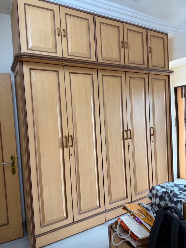 Balcony, usha-sadan-apartment 1 Bedroom 650 Sq.Ft. Apartment In Colaba Mumbai 9389841