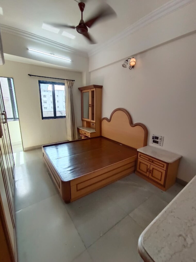 Living Room, usha-sadan-apartment 1 Bedroom 650 Sq.Ft. Apartment In Colaba Mumbai 9389841