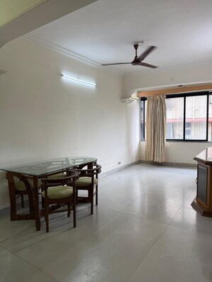 Room in 1 BHK Apartment at Usha Sadan Apartment, Colaba – for Rent