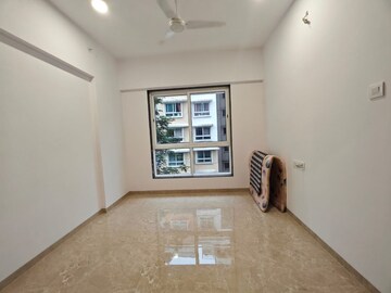 Room in 1 BHK Apartment at Laxmina Krishna Niwas, Chembur – for Rent