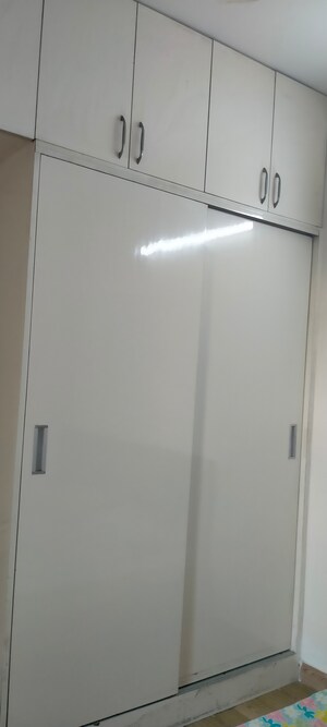 Room in 2 BHK Apartment at Tulip Lemon, Sector 69 – for Rent