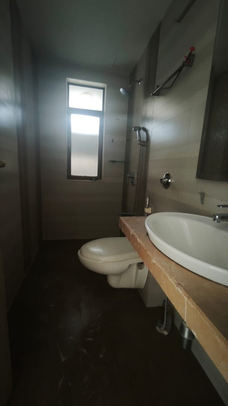Bathroom, shakti-regency 2.5 Bedroom 1342 Sq.Ft. Apartment In Chembur Mumbai 9389915